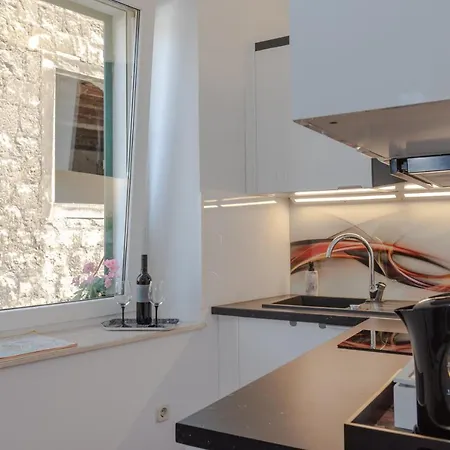 Lägenhet Cozy Central 3 Guests