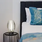 Cozy Central 3 Guests *