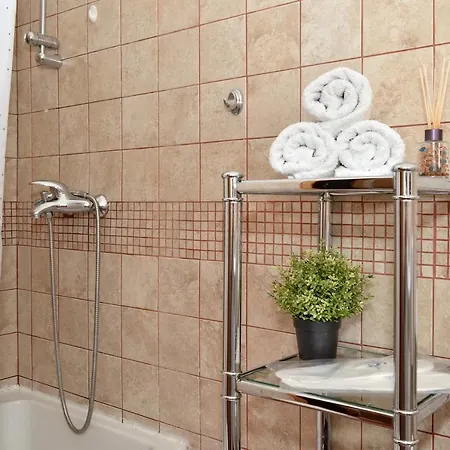 Cozy Central 3 Guests Апартаменты Сплит